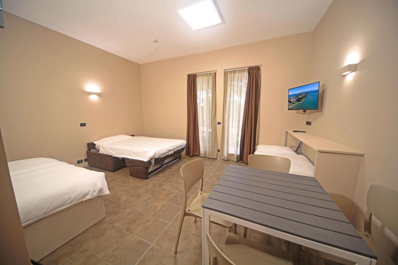 Hotel Smeraldo Sirmione Exterior foto