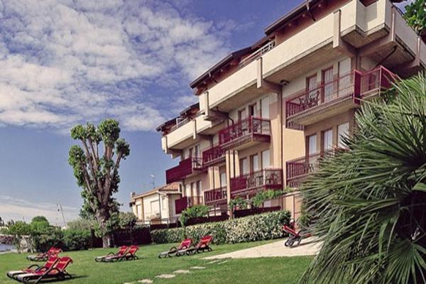 Hotel Smeraldo Sirmione Exterior foto